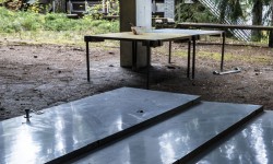 Moras, Work in progress of a site-specific installation, variable sizes, Capanna bassa at the Colonia, laboratory, 2014 - Photo by Giacomo De Donà