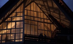 L'Aula Magna, di nuovo illuminata, è il cuore della Colonia che più non dorme. - Foto Archivio DC